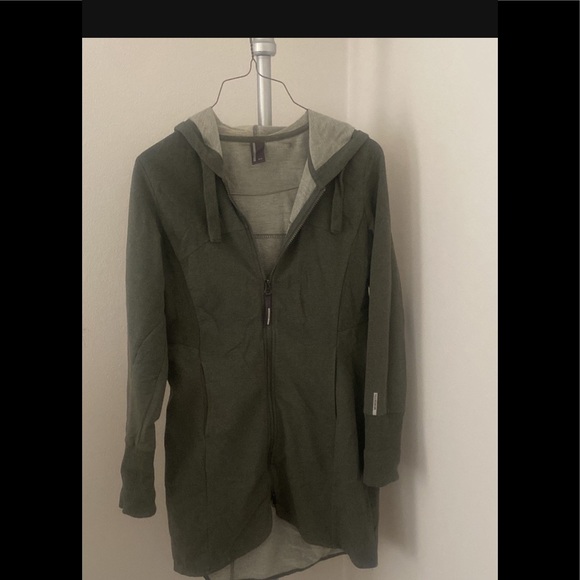 Jackets & Blazers - Army Green Sweater Medium